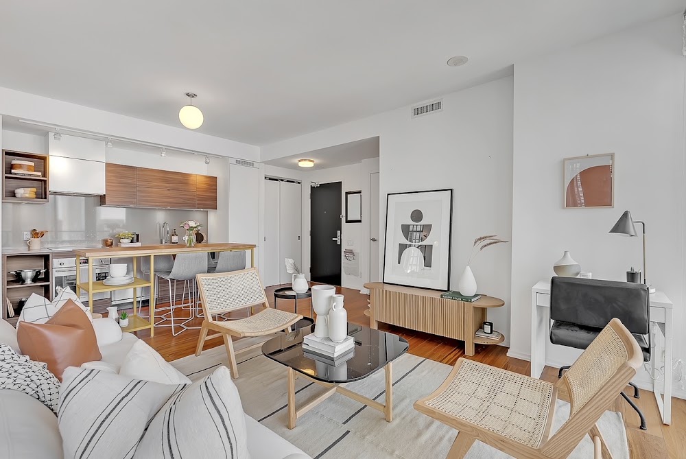 Devin Glowinski, Toronto's Urbanist Realtor, at Sage Real Estate