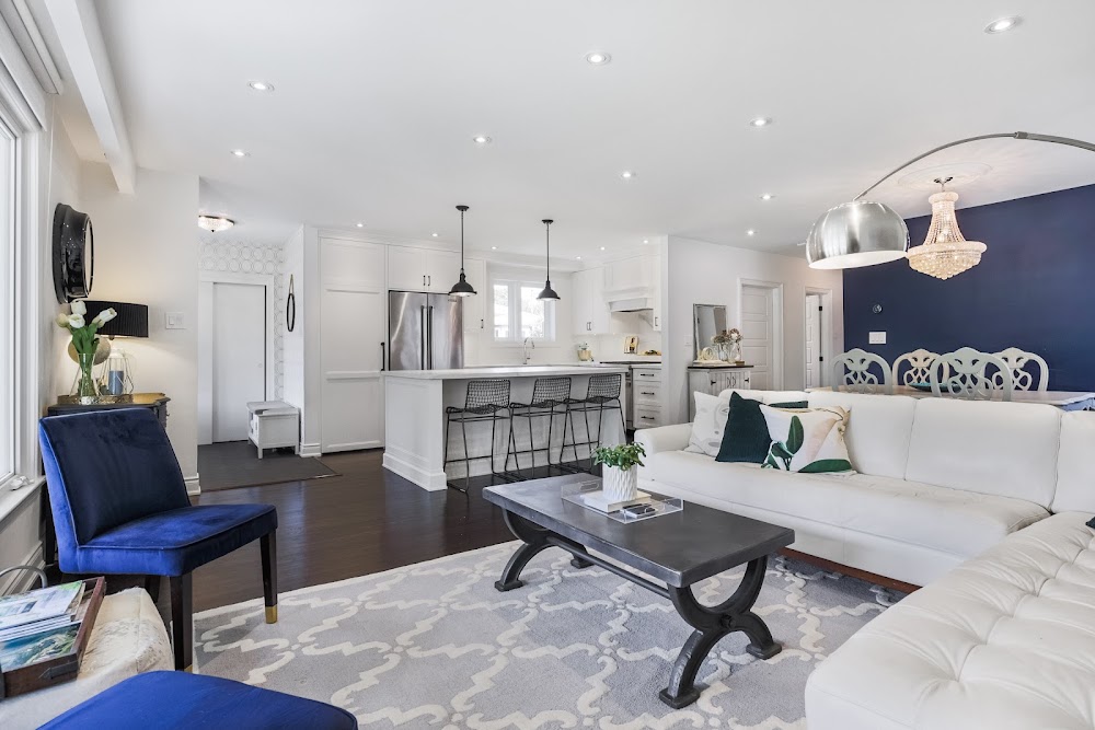Danielle in the City - Toronto Real Estate Agent