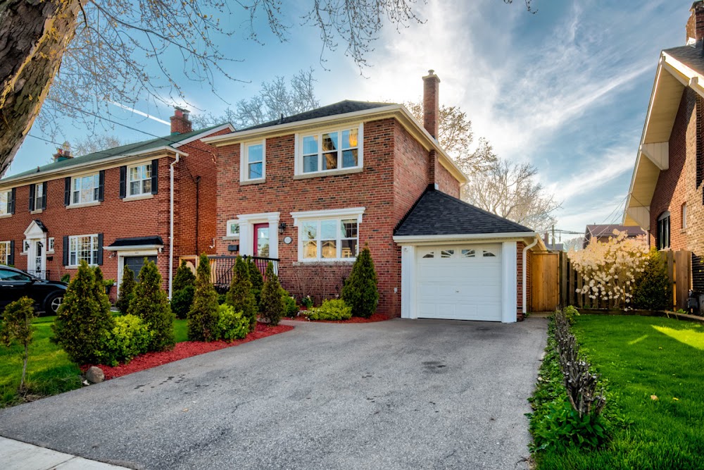 Billy Parrott, Real Estate Broker, REAL Broker Ontario Ltd., Brokerage