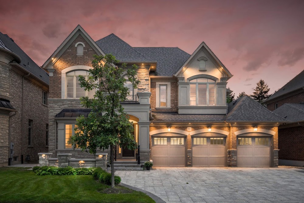 UNITED REALTY GROUP LTD., LUXURY REAL ESTATE BROKERAGE - ALFREDO DIGENOVA