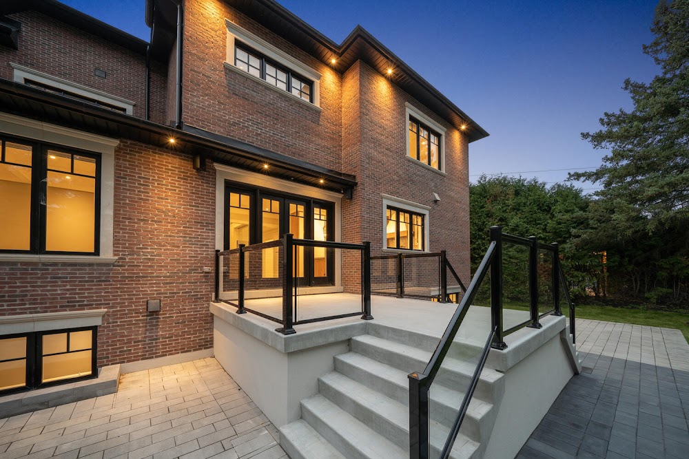 Andrea Hanak | Real Estate Broker